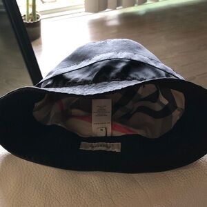 Burberry Black Bucket Hat